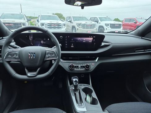 New 2026 Buick Envista Sport Touring w/ Convenience I Package FWD image 32