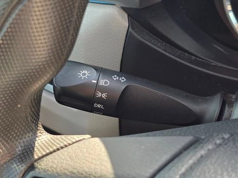 Used 2015 Toyota Corolla LE FWD image 20