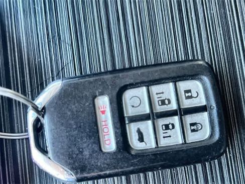 Certified 2018 Honda Odyssey Elite image 21