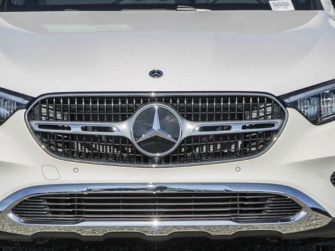 New 2026 Mercedes-Benz GLC 300 4MATIC image 7