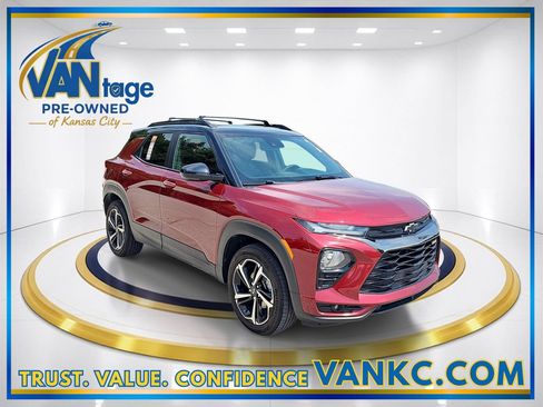 Used 2023 Chevrolet TrailBlazer RS w/ Sun and Liftgate Package AWD/4WD image 3