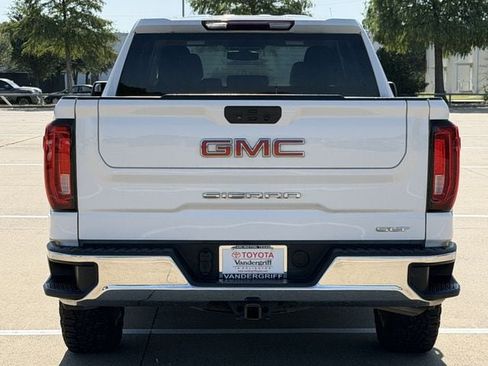 Used 2022 GMC Sierra 1500 SLT AWD/4WD image 5