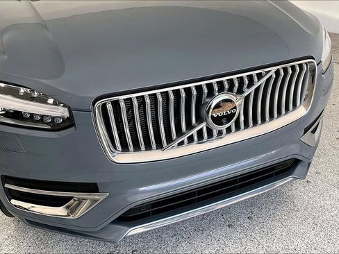 Certified 2023 Volvo XC90 B6 Ultimate w/ Lounge Package AWD/4WD image 38