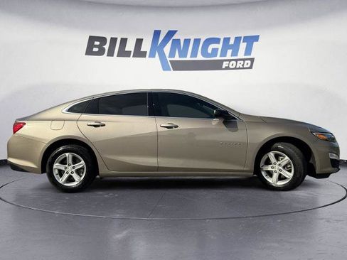 Used 2023 Chevrolet Malibu LS w/ LPO, Floor Liner Package FWD image 6