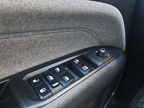 Used 2024 Jeep Compass Latitude AWD/4WD image 23
