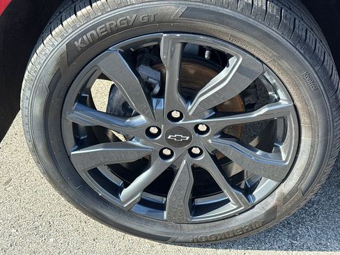 Used 2023 Chevrolet Equinox RS w/ RS Leather Package image 9