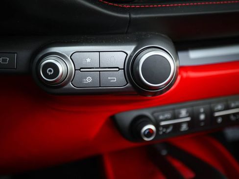 Used 2021 Ferrari 812 GTS RWD image 34