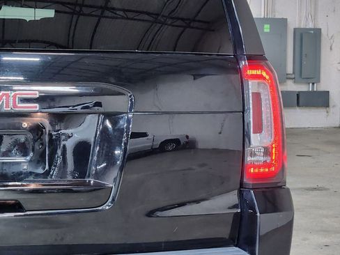 Used 2018 GMC Yukon XL SLT image 22