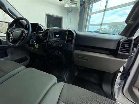 Used 2018 Ford F150 XL w/ Equipment Group 101A Mid RWD image 25
