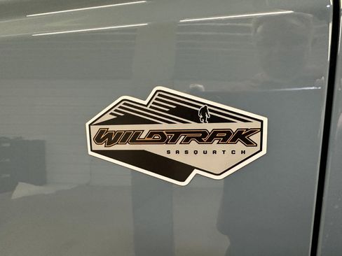 Used 2022 Ford Bronco Wildtrak AWD/4WD image 34