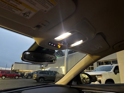 Certified 2022 Buick Envision Preferred image 28