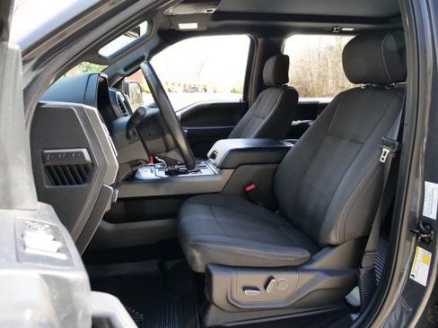 Used 2017 Ford F150 XLT w/ Equipment Group 302A Luxury image 3