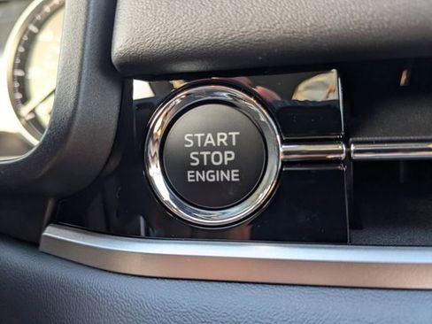 New 2026 Mitsubishi Outlander SE image 35