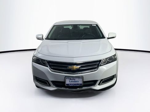 Used 2019 Chevrolet Impala LT w/ LT Convenience Package FWD image 2
