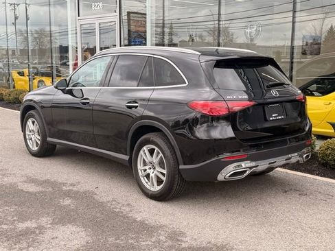 Used 2023 Mercedes-Benz GLC 300 4MATIC image 4
