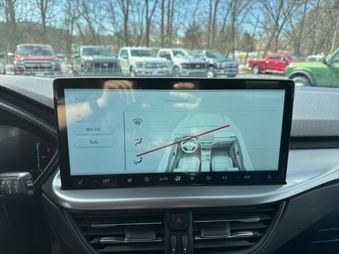 New 2026 Ford Escape SE image 16