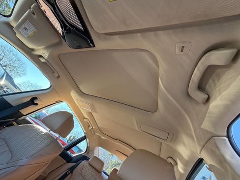 Used 2019 BMW 750i xDrive w/ Luxury Rear Seating Package image 17