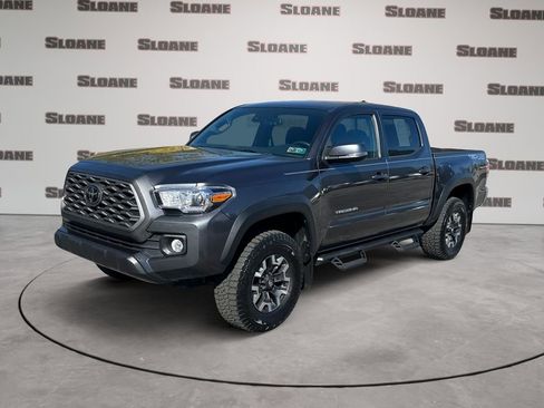 Used 2022 Toyota Tacoma TRD Off-Road image 1