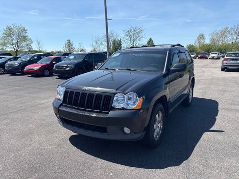 Used 2009 Jeep Grand Cherokee Laredo AWD/4WD image 2