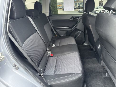 Used 2017 Subaru Forester 2.5i Premium image 15
