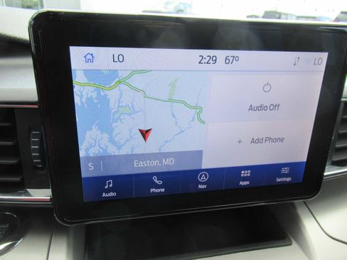 Used 2022 Ford Explorer XLT w/ Equipment Group 202A image 28