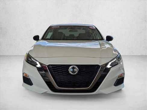 Used 2022 Nissan Altima 2.5 SR AWD/4WD image 2