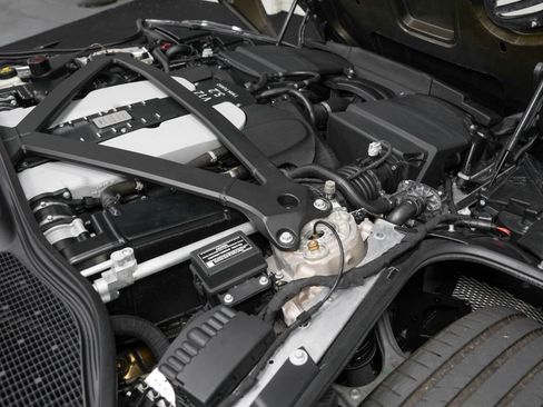 Used 2022 Aston Martin DBS Superleggera Volante RWD image 47