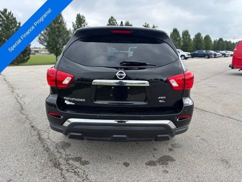 Used 2019 Nissan Pathfinder SL image 5