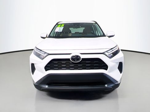 Used 2025 Toyota RAV4 XLE w/ Convenience Package AWD/4WD image 11