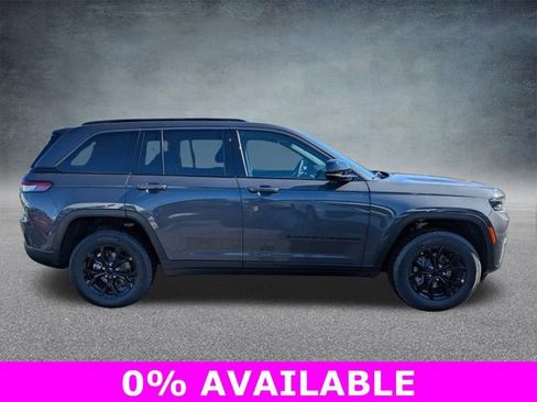 New 2026 Jeep Grand Cherokee Altitude image 3