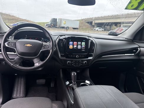 Used 2018 Chevrolet Traverse LT image 15