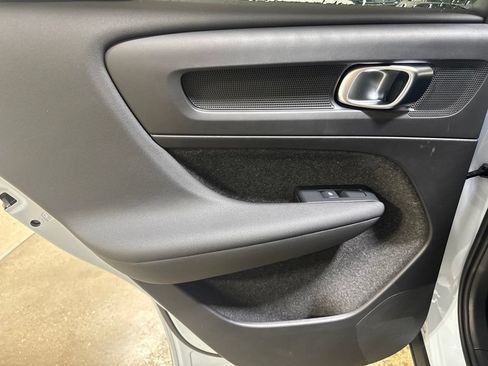New 2026 Volvo XC40 B5 Plus w/ Protection Package Premier AWD/4WD image 20