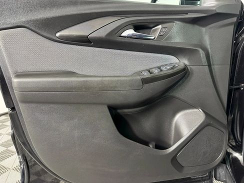 Used 2023 Chevrolet TrailBlazer LT w/ Convenience Package image 38