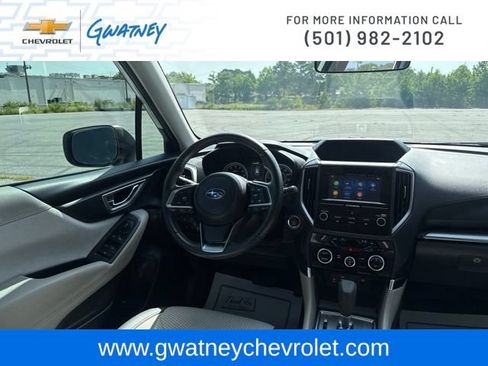 Used 2024 Subaru Forester Premium AWD/4WD image 26
