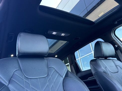 Used 2025 Kia Telluride SX X-Line AWD/4WD image 17