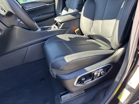 New 2025 Jeep Grand Cherokee L Overland w/ Advanced Protech Group III image 9