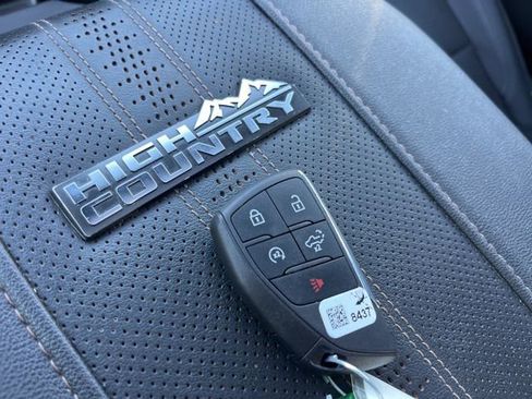 Used 2024 Chevrolet Silverado 2500 High Country w/ Z71 Off-Road Package image 42
