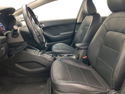 Used 2017 Kia Forte EX FWD image 17
