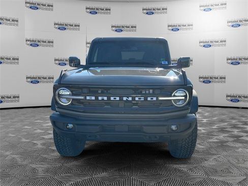 New 2025 Ford Bronco Outer Banks w/ Sasquatch Package image 8