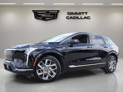 Used 2025 Cadillac Optiq Luxury 2 w/ LPO, Floor Liner Package