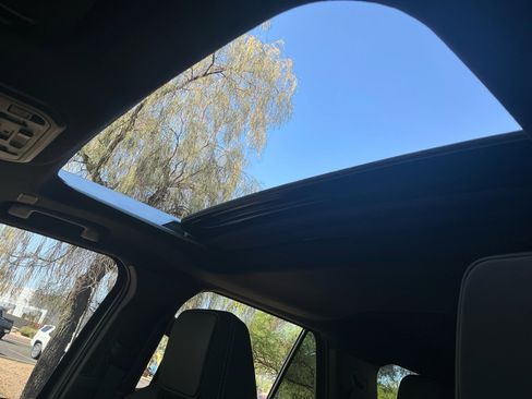 Used 2026 Toyota 4Runner TRD Off-Road Premium image 33