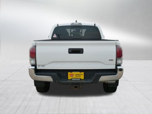 Used 2020 Toyota Tacoma TRD Off-Road AWD/4WD image 6