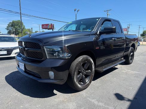 Used 2015 RAM 1500 Tradesman w/ Black Ram 1500 Express Group AWD/4WD image 6