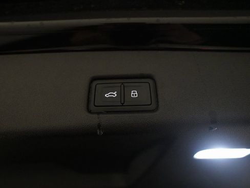 New 2025 Audi Q5 Premium image 15