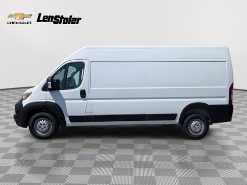 Used 2024 RAM ProMaster 2500 w/ Premium Convenience Group image 2