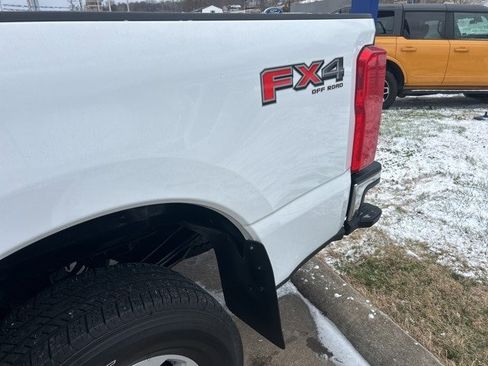 Used 2023 Ford F250 XLT image 8