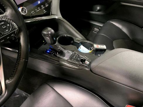 Used 2019 Toyota Camry XLE FWD image 17