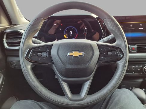 Used 2025 Chevrolet TrailBlazer LT w/ Driver Confidence Package AWD/4WD image 15