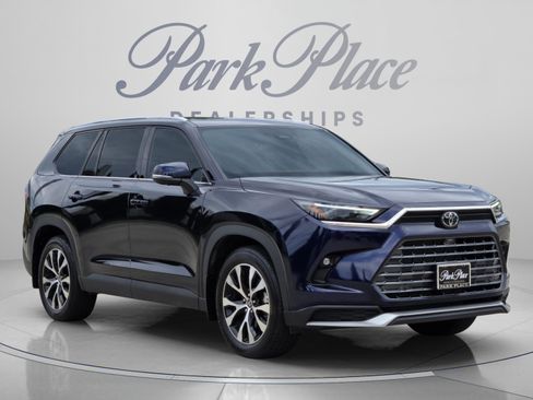 Used 2025 Toyota Grand Highlander AWD Hybrid image 7