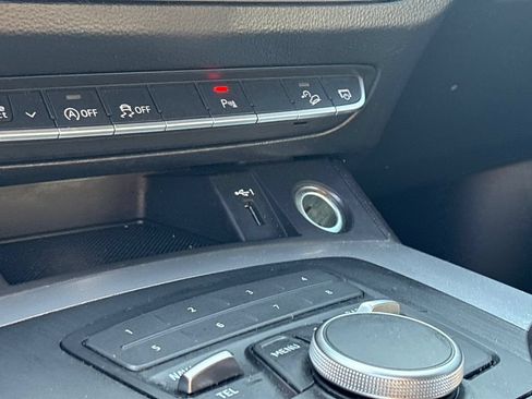 Used 2020 Audi Q5 2.0T Premium w/ Titanium Sport Package AWD/4WD image 22
